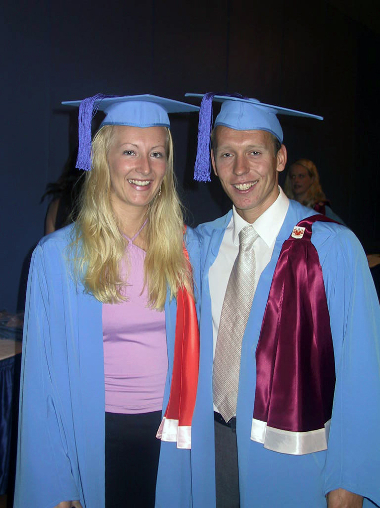 2001 Graduation Ceremony Norway 100-0014