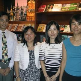 2001 Graduation Ceremony Taiwan 100-0010