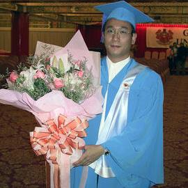 2001 Graduation Ceremony Taiwan 100-0022