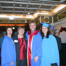 2001 Graduation Ceremony Taiwan 100-0057