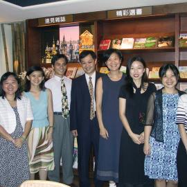 2001 Graduation Ceremony Taiwan 100-0007