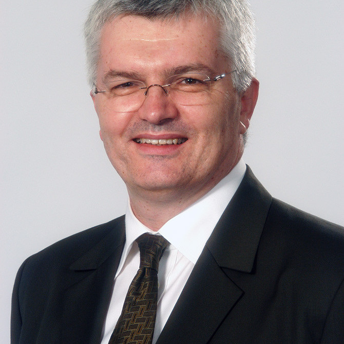 Glyn Davis